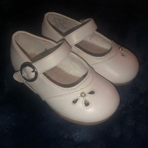 Stride Rite Infant/Toddler Girl Dress Shoe Sz 4.5